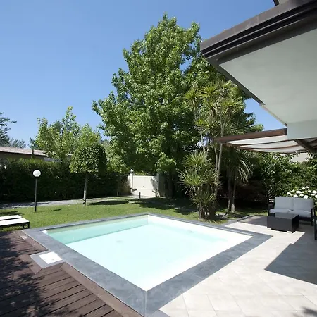 Nicolina Villa Forte dei Marmi